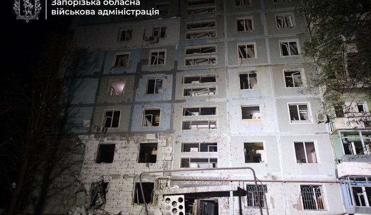 Рашисты ударили по Запорожью: не менее десяти прилетов, погиб человек, 10 раненых (обновлено). ФОТОРЕПОРТАЖ
