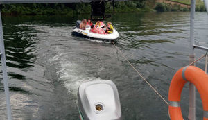 Співробітники ДСНС врятували на Дністрі 7 осіб, човен яких вийшов з ладу