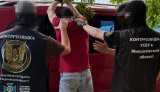 СБУ предотвратила теракт в Николаеве: агент РФ закладывал взрывчатку под машину военного и регистрировал Starlink для врага. ФОТО