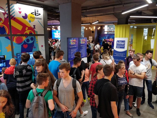 На первом CitrusFunFest были выбраны 20 амбассадоров Цитруса 10