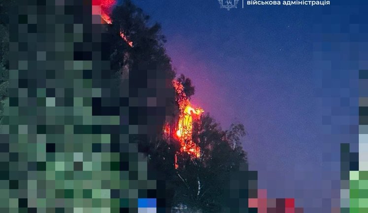 Росія атакувала Запоріжжя: пошкоджено промисловий об’єкт і приватний будинок. ФОТО