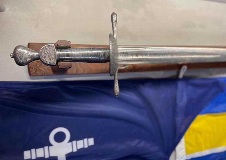 У Софійському соборі освятили репліку меча покровителя українського війська - гетьмана Сагайдачного 01