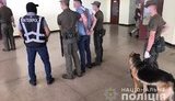 Двоє злочинців, які перебували в міжнародному розшуку, екстрадовано із Закарпаття до Угорщини, - Нацполіція. ФОТО