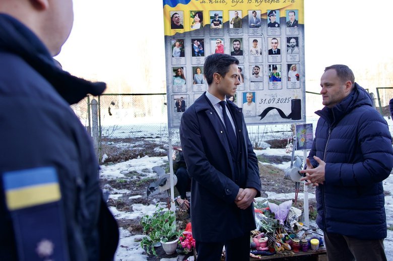 Прем’єр Нідерландів Єттен прибув до Києва