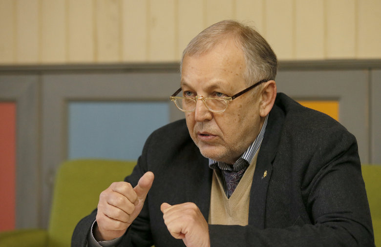 Шевченківська премія має підтримувати модерність, - Юрій Макаров 03
