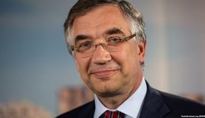 Кабмін затвердив новим бізнес-омбудсменом експосла Канади Ващука