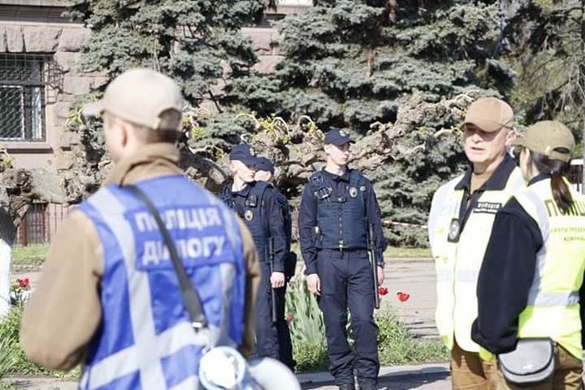 Everything is calm: about 200 people attend peaceful rallies in Odesa 03