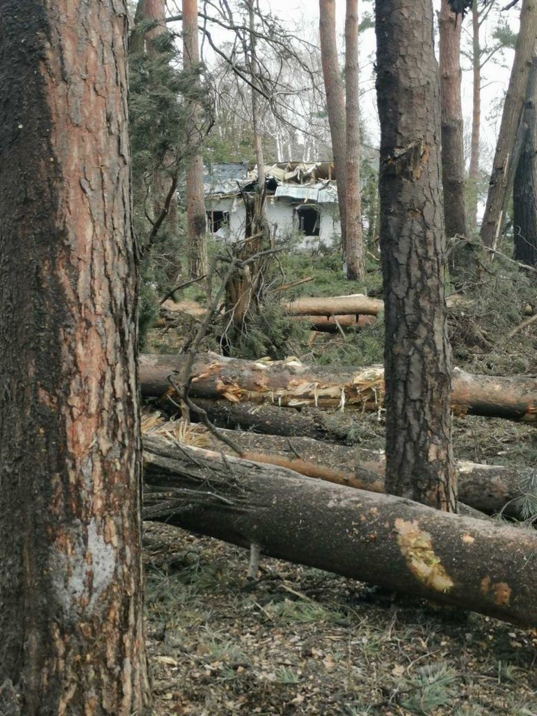 Авіаудар по Сумах: загинули 22 людини, зокрема 3 дітей з однієї сім’ї 15