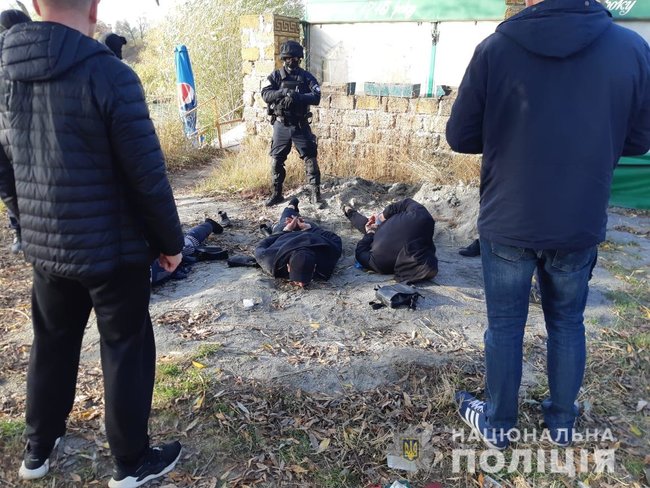Трьох озброєних громадян Азербайджану затримали в Харкові, - Нацполіція 01