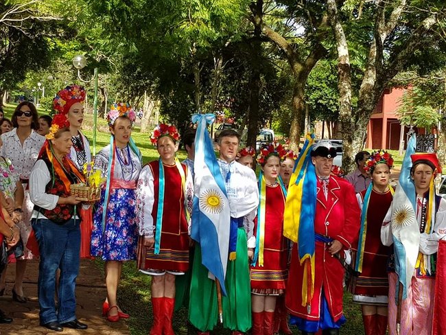 Памятник писанці встановили в Аргентині 15