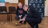 Патрульні пройшли тренінг із захисту тварин від жорстокості: тренувалися на іграшковій собаці. ФОТО