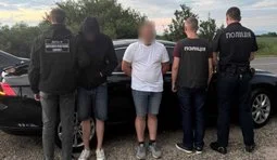 В Закарпатье разоблачили двух перевозчиков уклонистов