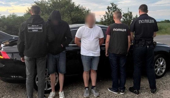 В Закарпатье разоблачили двух перевозчиков уклонистов