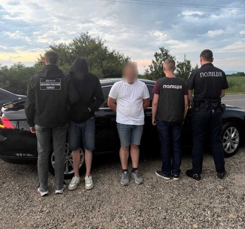 На Закарпатті викрили двох переправників ухилянтів