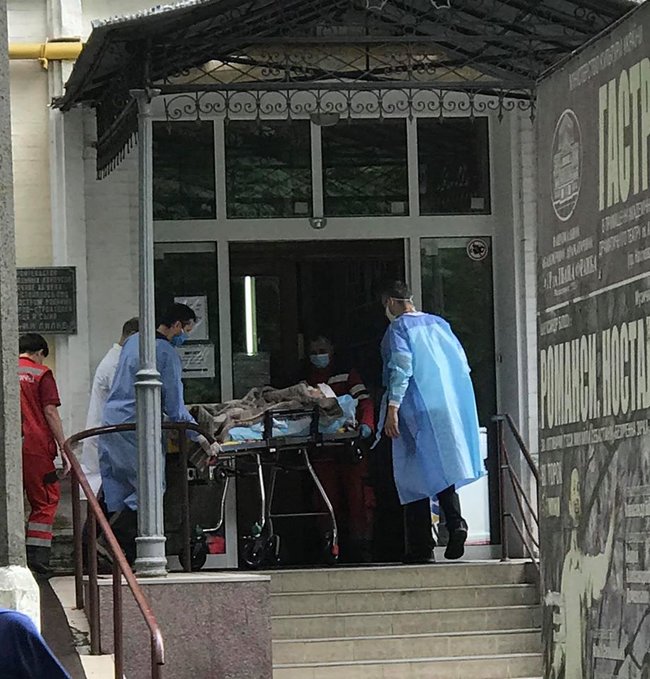 Медборт прибув до Києва: є дуже важкі бійці, за тиждень 15 поранених. Потрібна допомога, - волонтер Юсупова 01