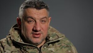 Петро Кузик, командир батальйону "Свобода": "Воно добре сказать: "Хлопці, поверніться з фронту, наведіть порядок з цими зажраними корупціонерами". Та воно так не вийде"