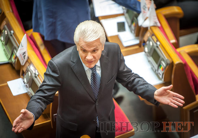 Наметове містечко під ВР, Савченко в стилі мілітарі, анекдот Березенка і напівпорожня сесійна зала, - день 17 жовтня в Раді і біля неї 09