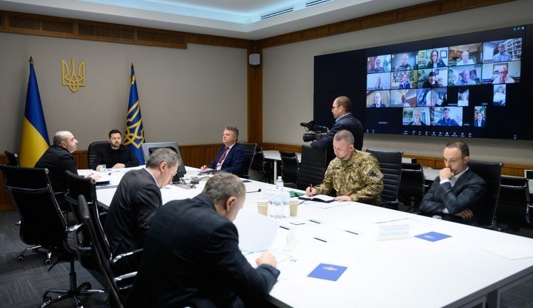 Зеленський у розмові із конгресменами США: Україна вже втретє не отримала попередження про балістичні атаки РФ