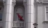 В Тернополе прокуратура запретила использовать черно-красный флаг УПА: Он не является символом государства. + ВИДЕО