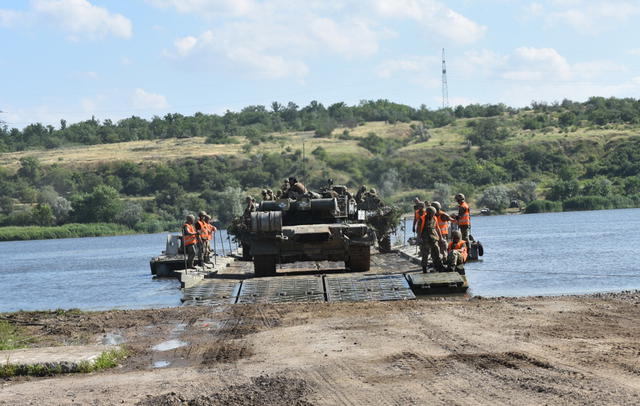 Бригадні тактичні навчання ВДВ відбуваються в 4 регіонах України 26
