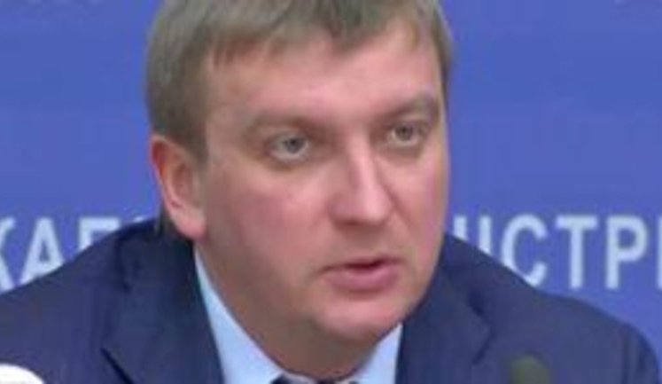 Officials no longer have right to demand citizens to submit record extracts from two major registers, - Ukraine’s Justice Minister