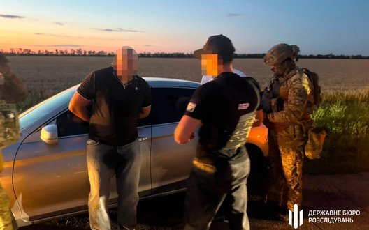 Продавали бронювання за $8 тис.: затримано працівника ТЦК та поліцейського на Кіровоградщині, - ДБР. ФОТО