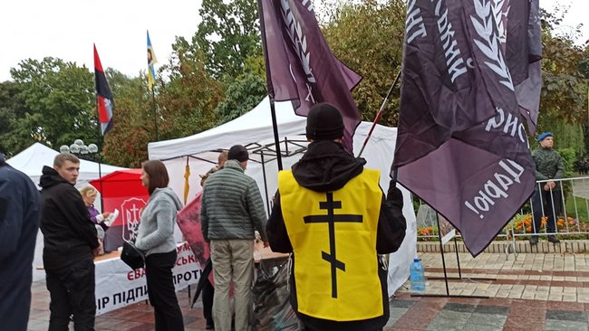 Не спи з чоловіком, як з жінкою, бо це - гидота! - противники ЛГБТ-маршу збираються в парку ім.Шевченка 16