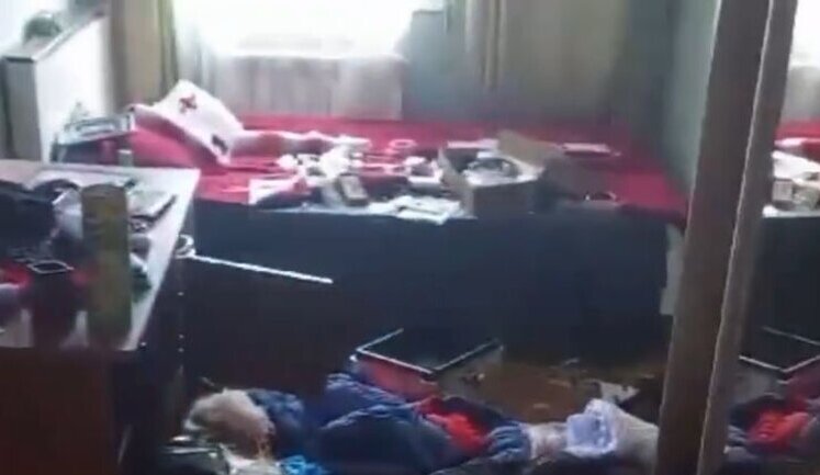 Residents of village in Belgorod region complaining about looting by Russian army: "Our military is protecting us and breaking into other people’s houses, f#ck. They shit in my house". VIDEO