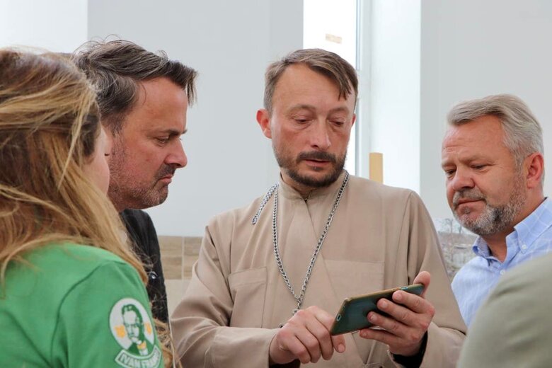 Премєр-міністр Люксембургу Беттель відвідав Бучу 03