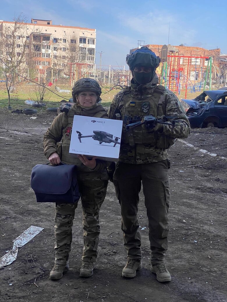 Волонтерка Юсупова: Воїнам на передовій терміново потрібна автівка, дрони, тепловізори, рації та аптечки 09