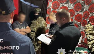 Викрито шахраїв, які ошукували звільнених з полону військових та викрали близько мільйона гривень. ВІДЕО+ФОТОрепортаж