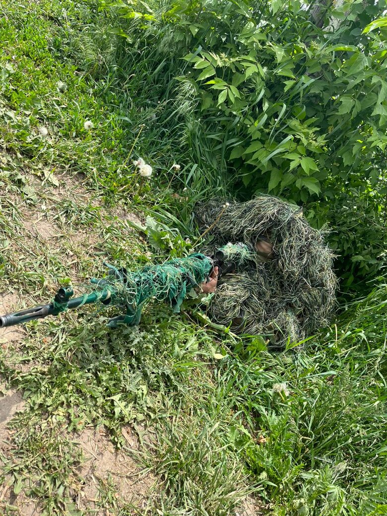 Нацгвардієць Олексій Щербіна: Росіяни риють підземні тунелі, роблять у землі нори 01