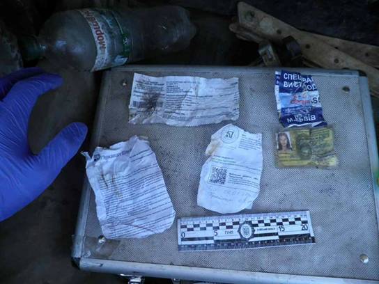 Близько 40 тонн львівського сміття вивантажили на стихійному звалищі на Київщині, - поліція 02