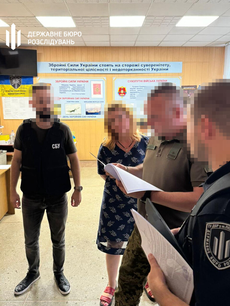 ДБР викрило адвоката з Дніпра, який організував бізнес на ухилянтах