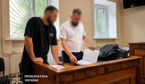 Убедили "спасти" имущество от конфискации ТЦК: сообщено о подозрении двум лицам, которые завладели домом и квартирой на сумму 5,6 млн грн. ФОТОрепортаж