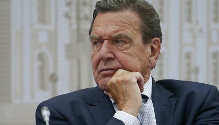Колишній канцлер Німеччини Шредер залишився без посади в "Роснєфті" через санкції (оновлено)