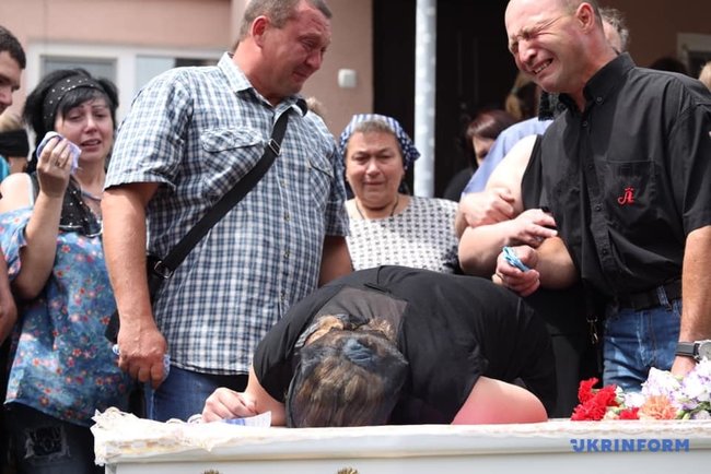 Пятирічного Кирила Тлявова поховали в Переяславі-Хмельницькому 02