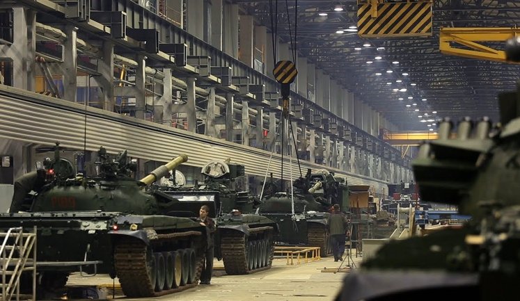 На "Уралвагонзаводе" готовятся к масштабным сокращениям - до 50% персонала могут уволить, - росСМИ