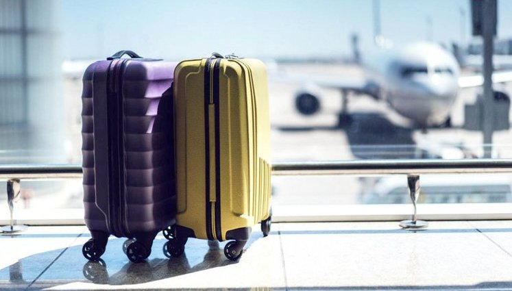 Рада своїм рішенням заборонила перевіряти на кордоні багаж генпрокурора, суддів Верховного суду і членів їхніх сімей