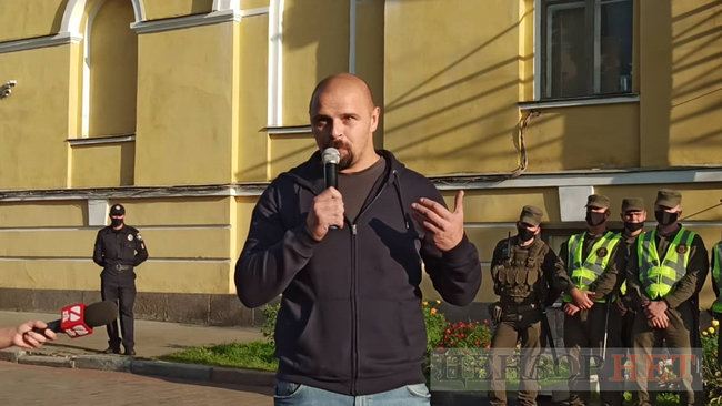 Рoзмінуй укрaїнський інфoпростір, - Нaцкopпyc пікетує канали Медведчука 07 Рoзмінуй укрaїнський інфoпростір, - Нaцкopпyc пікетує канали Медведчука 07