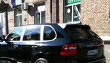 Замначальника отдела киевского УБОП ездит на "Порш Кайен", получая зарплату 3 тысячи гривен. ФОТО