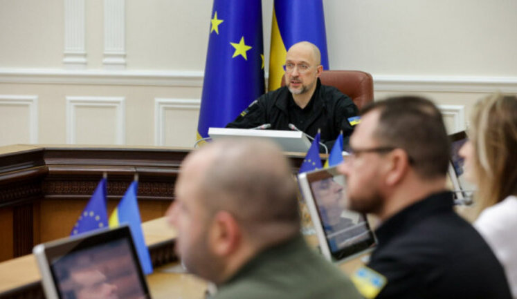 В этом году пенсии вырастут на 13%, а на субсидии Кабмин выделит 50 млрд, - Шмыгаль