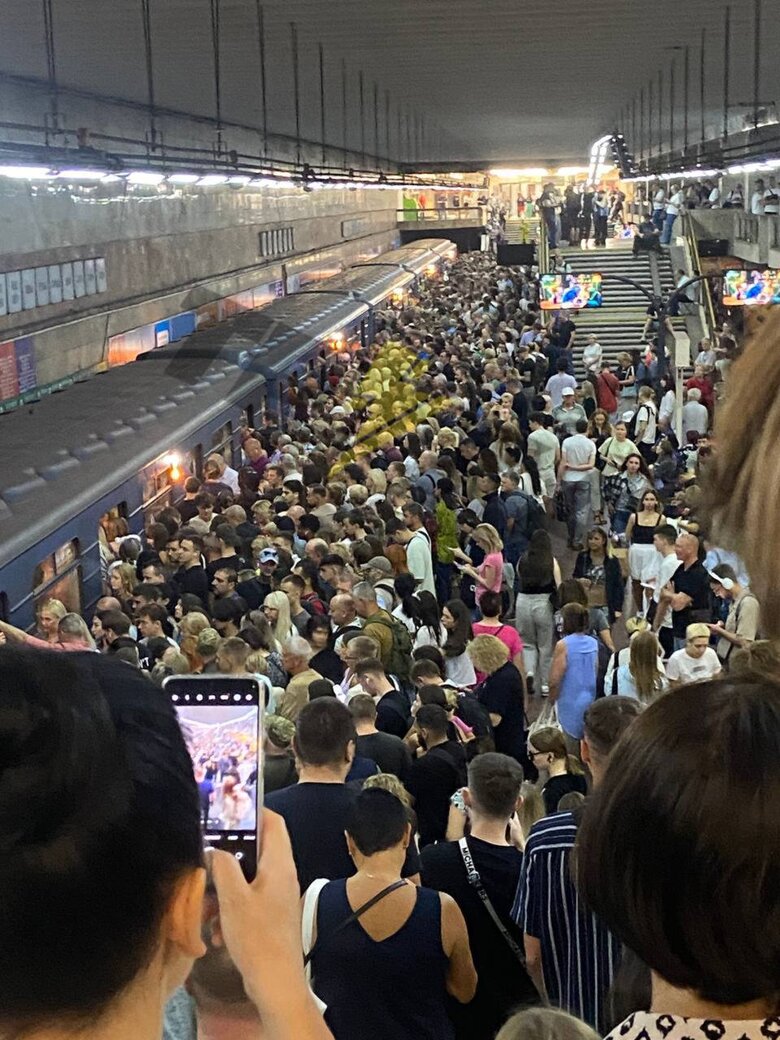 У Києві після тривоги ускладнено рух метро