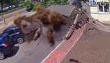 вода прорыв труба