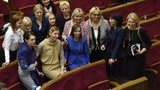 61% українців підтримують введення квот для жінок у Верховній Раді
