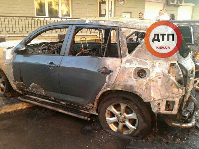 киев пожар автомобиль