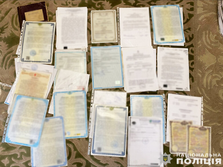 На Чернігівщині затримано зловмисників, які отруювали пенсіонерів заради квартир