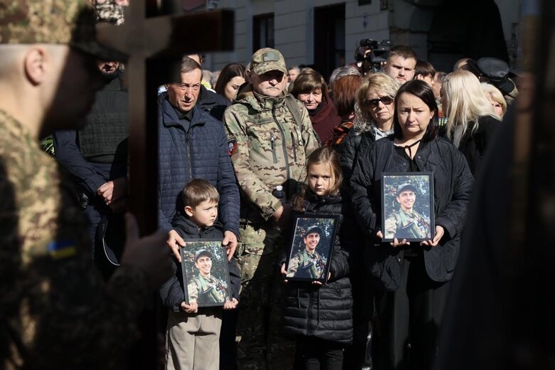 у Львові хоронять загиблих військових