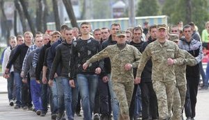Випускників шкіл призиватимуть лише за власним бажанням, - Таран
