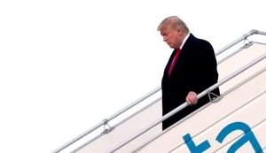 Сенат США сегодня приступает к рассмотрению импичмента Трампа